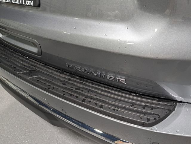 New 2026 Chevrolet Suburban Premier image 5