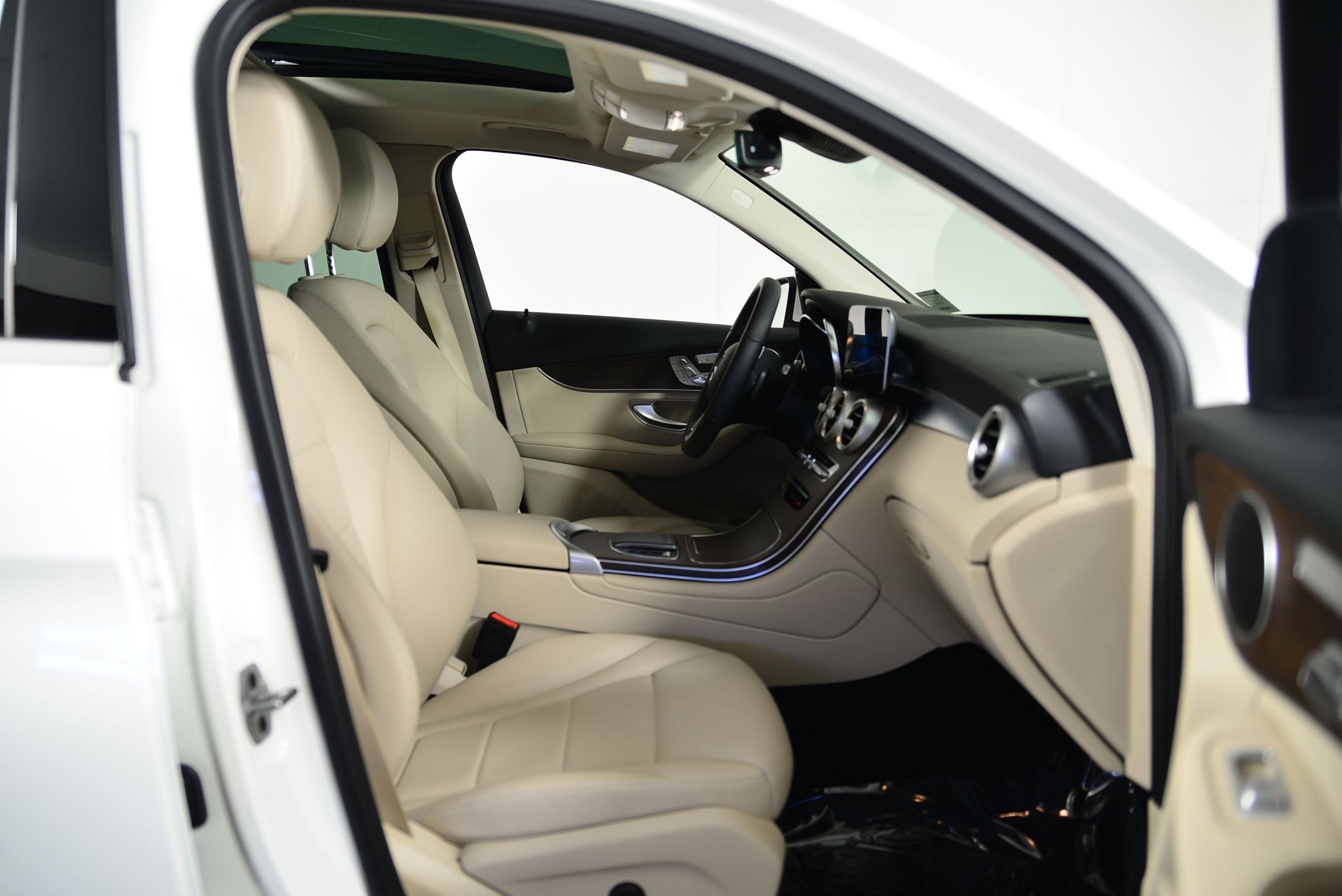 Used 2022 Mercedes-Benz GLC 300 4MATIC image 20