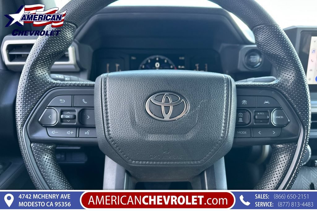 Used 2025 Toyota Tacoma SR5 AWD/4WD image 30