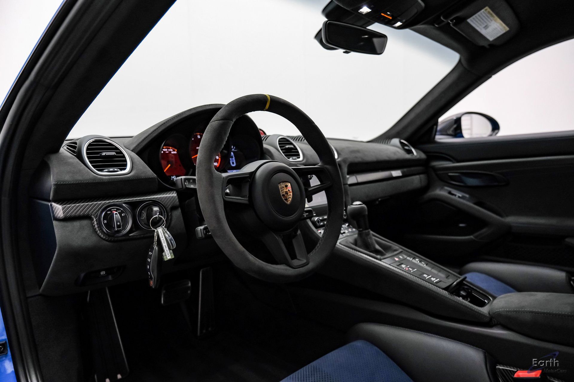 Used 2024 Porsche 718 Cayman GT4 RS RWD image 33