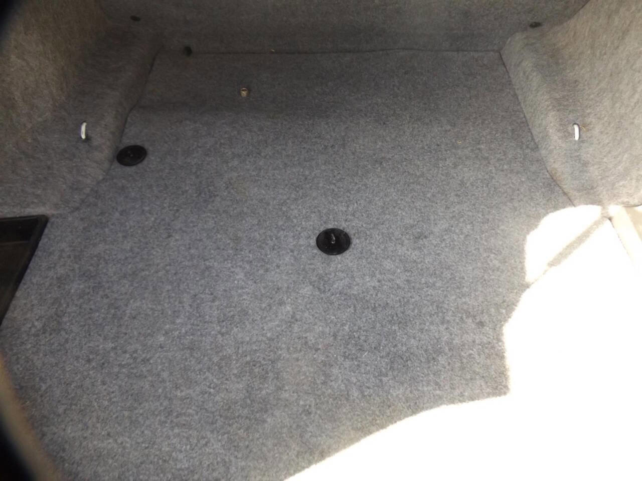 Used 2002 BMW 330xi Sedan image 7