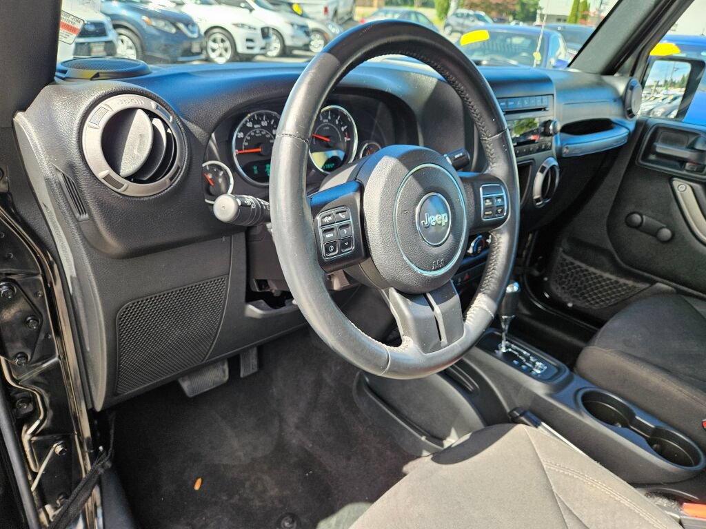 Used 2016 Jeep Wrangler Sport w/ Connectivity Group AWD/4WD image 15