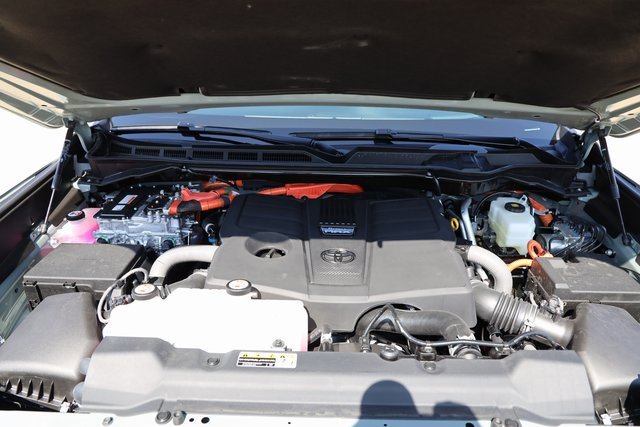 New 2026 Toyota Sequoia Platinum image 28