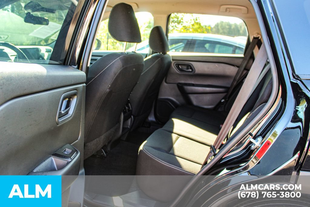 Used 2024 Nissan Rogue S FWD image 16