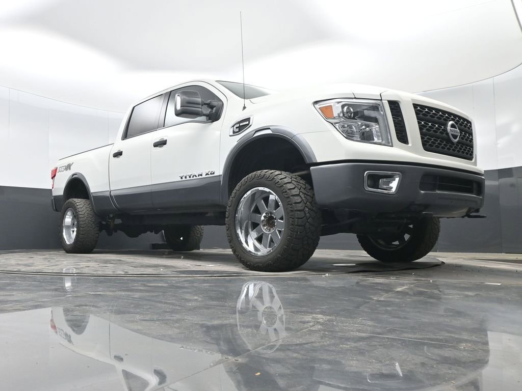 Used 2019 Nissan Titan PRO-4X image 41