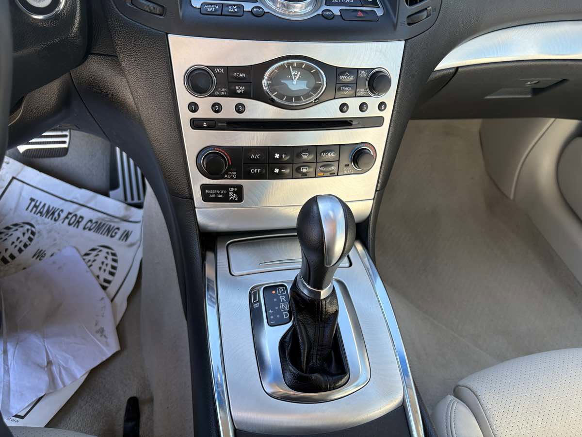 Used 2014 INFINITI Q60 Journey w/ Premium Package image 30