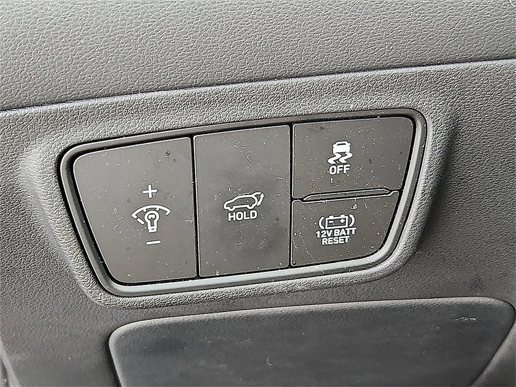 Used 2022 Hyundai Tucson Limited image 25