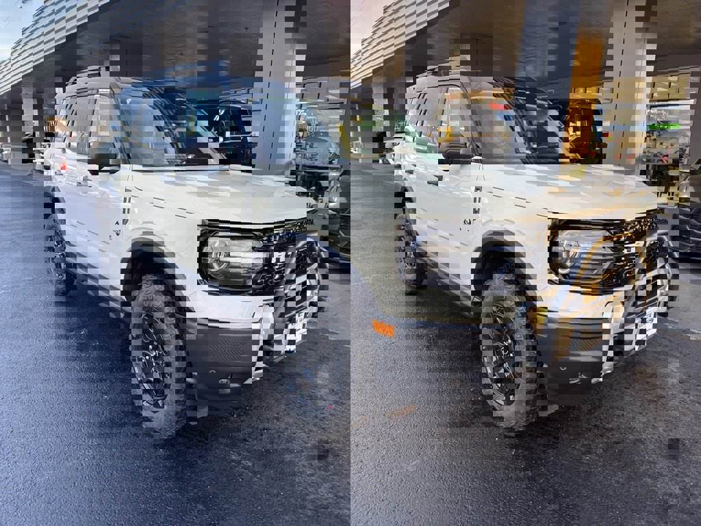 New 2025 Ford Bronco Sport Outer Banks w/ Sasquatch Outer Banks Package image 1