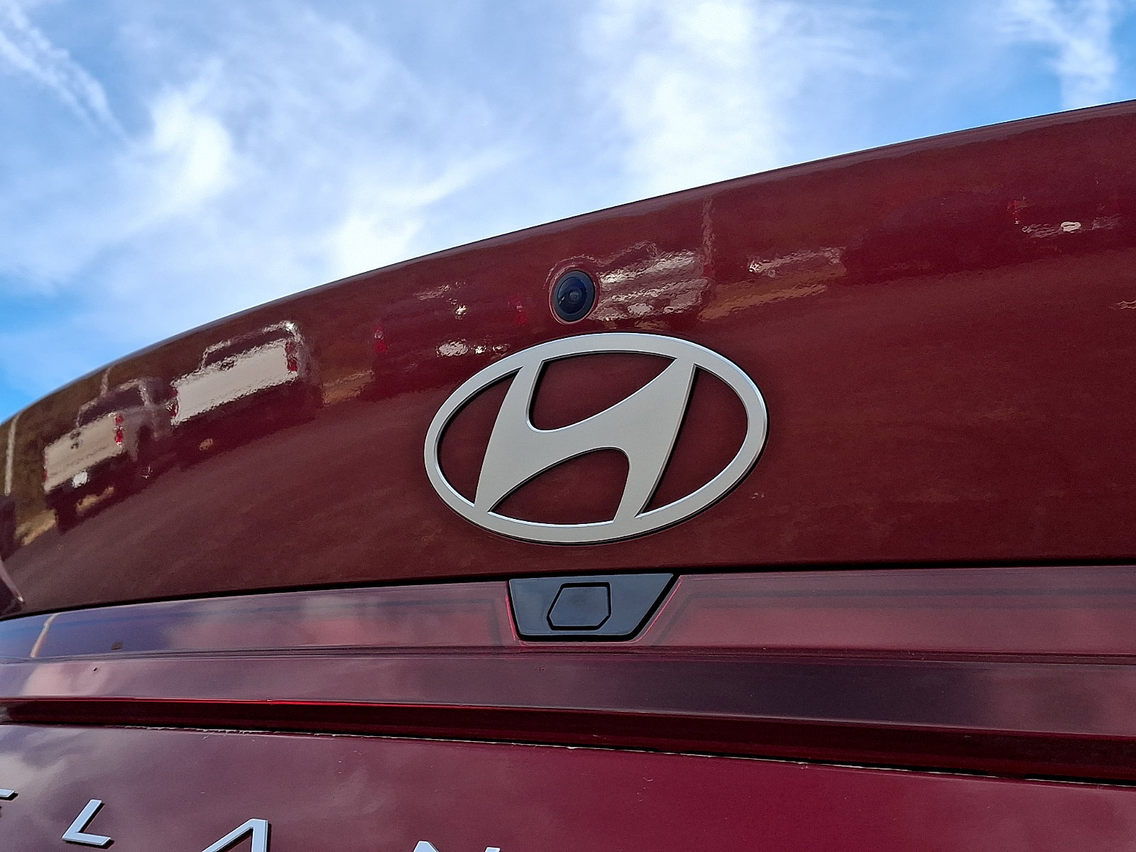 Used 2024 Hyundai Elantra SEL FWD image 29