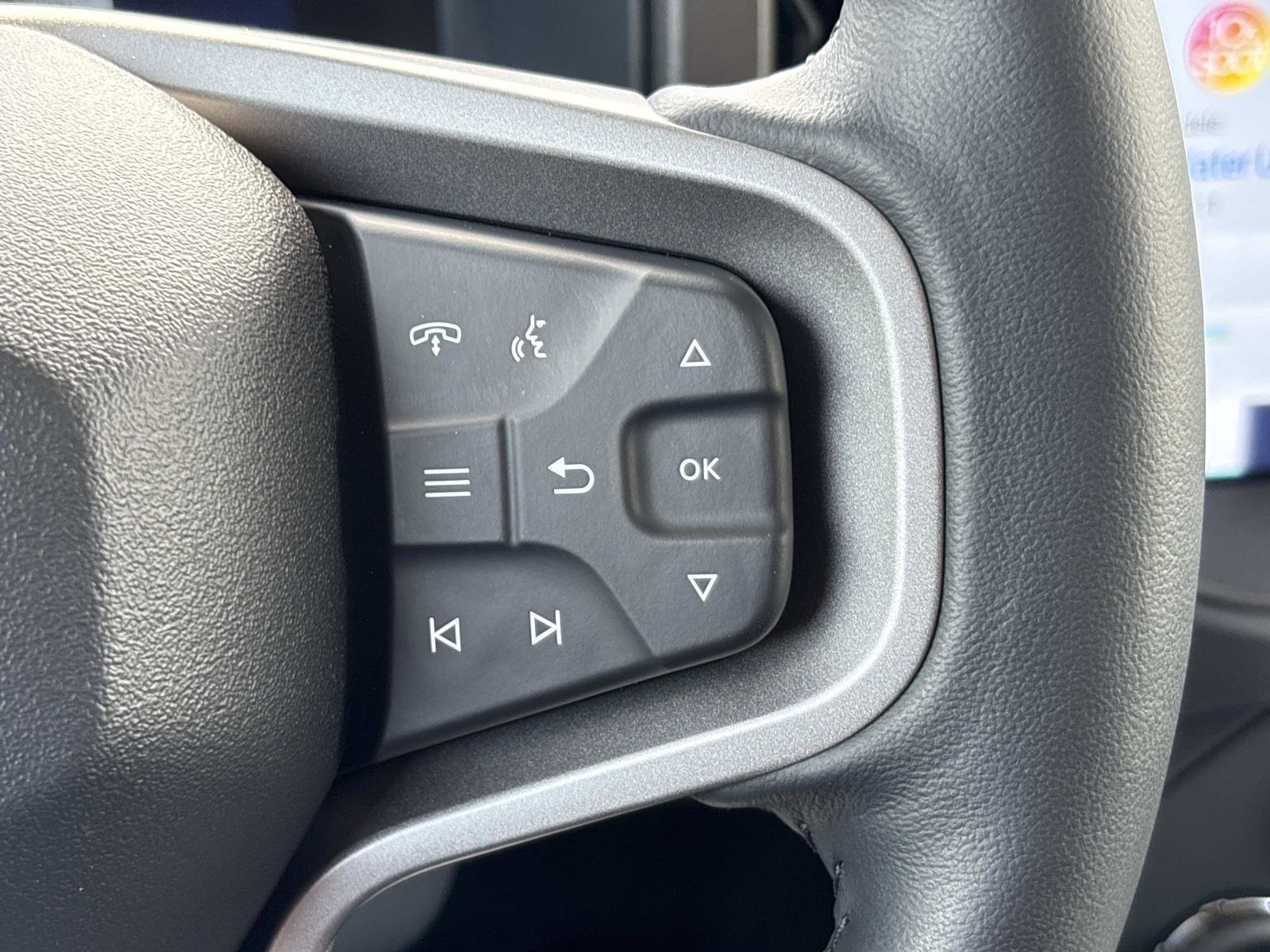 Used 2024 Ford Bronco Badlands image 18