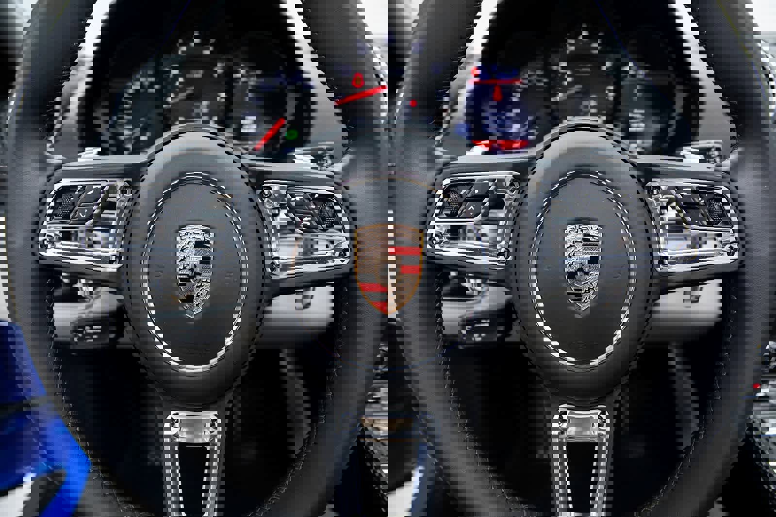 Certified 2025 Porsche 718 Boxster image 14