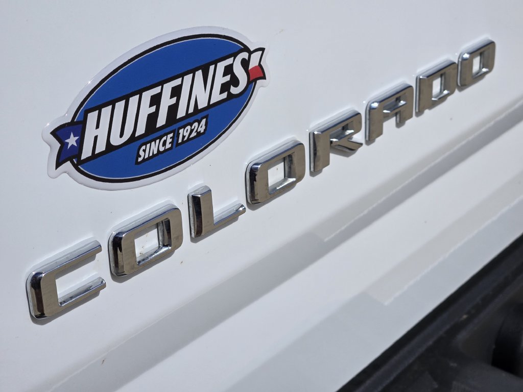Used 2022 Chevrolet Colorado LT w/ Fleet Safety Package RWD image 10