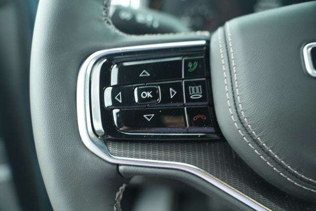 New 2026 Jeep Grand Wagoneer L Summit AWD/4WD image 36