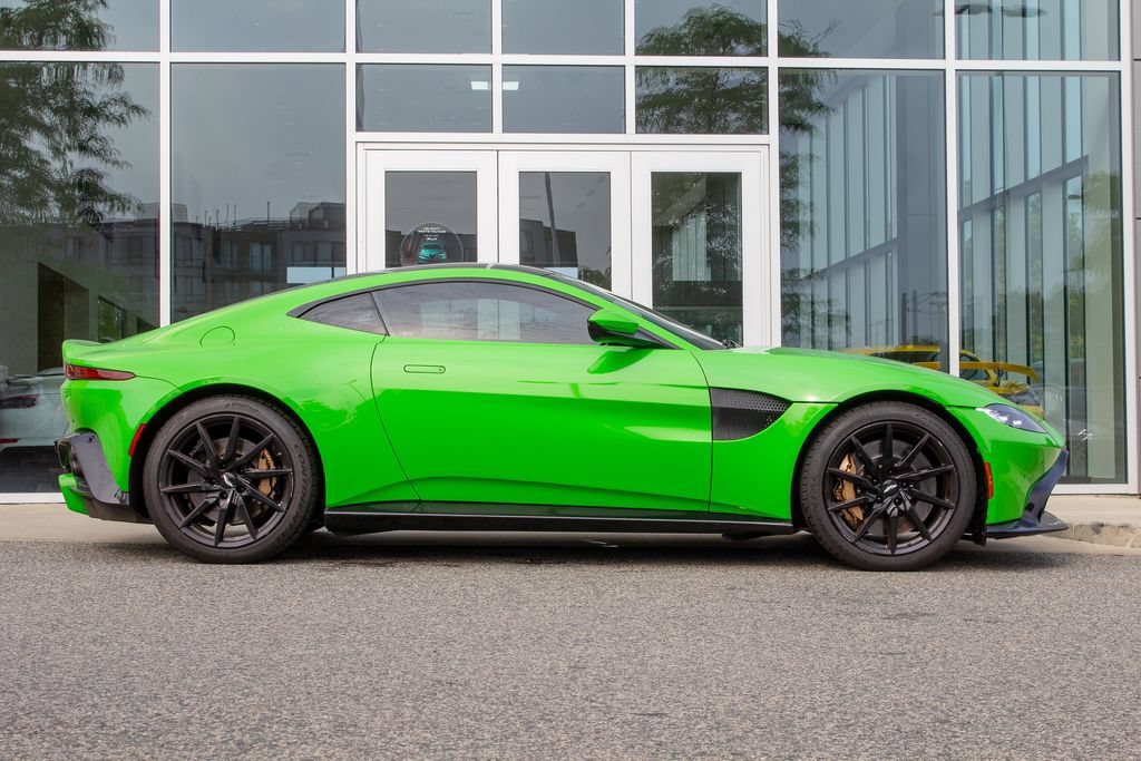 Used 2019 Aston Martin V8 Vantage Coupe RWD image 4