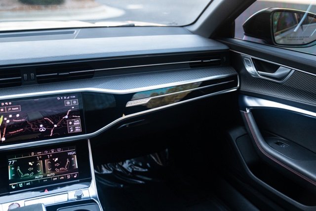 Used 2022 Audi RS 6 image 39