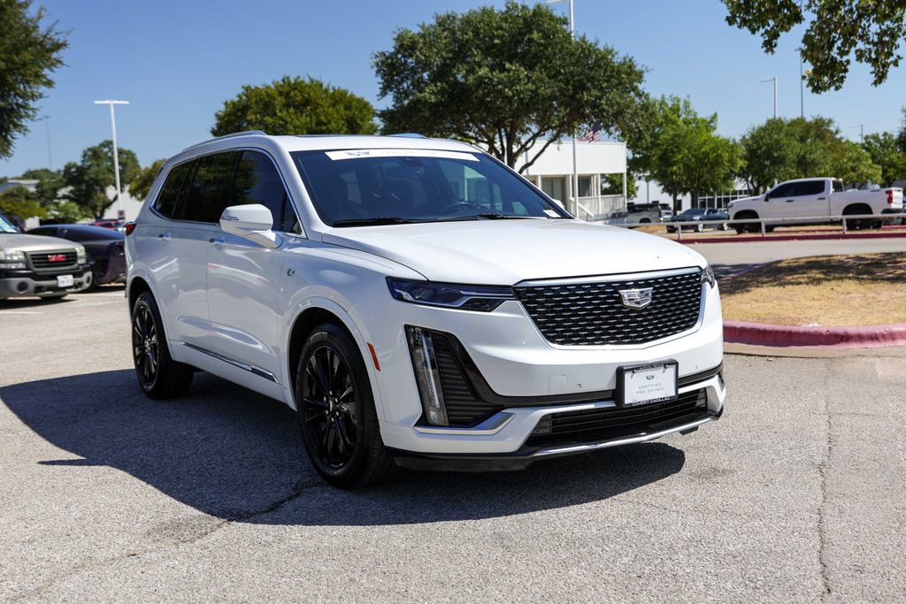 Used 2022 Cadillac XT6 Premium Luxury FWD image 6