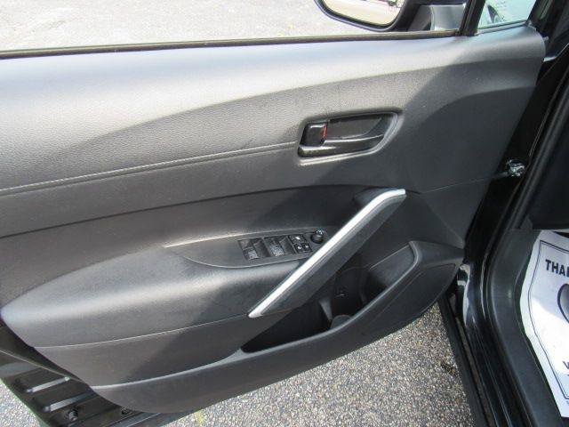 Used 2024 Toyota Corolla Cross AWD Hybrid image 23