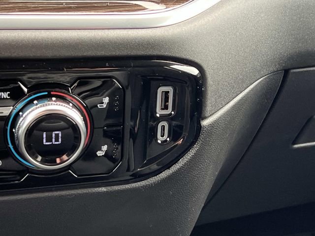 New 2026 GMC Sierra 1500 Elevation image 22