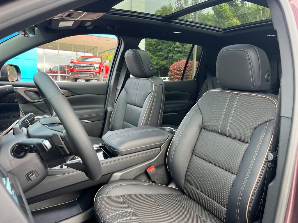 New 2026 Chevrolet Traverse High Country w/ LPO, Floor Liner Package image 41