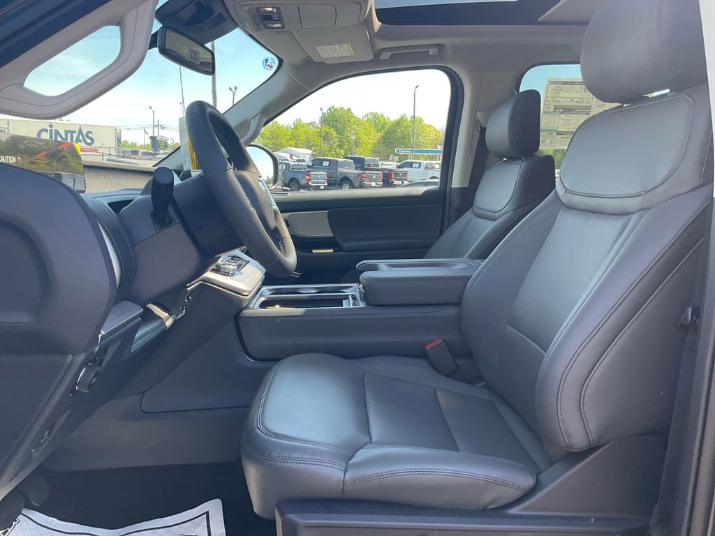 New 2026 Ford Expedition Active AWD/4WD image 16
