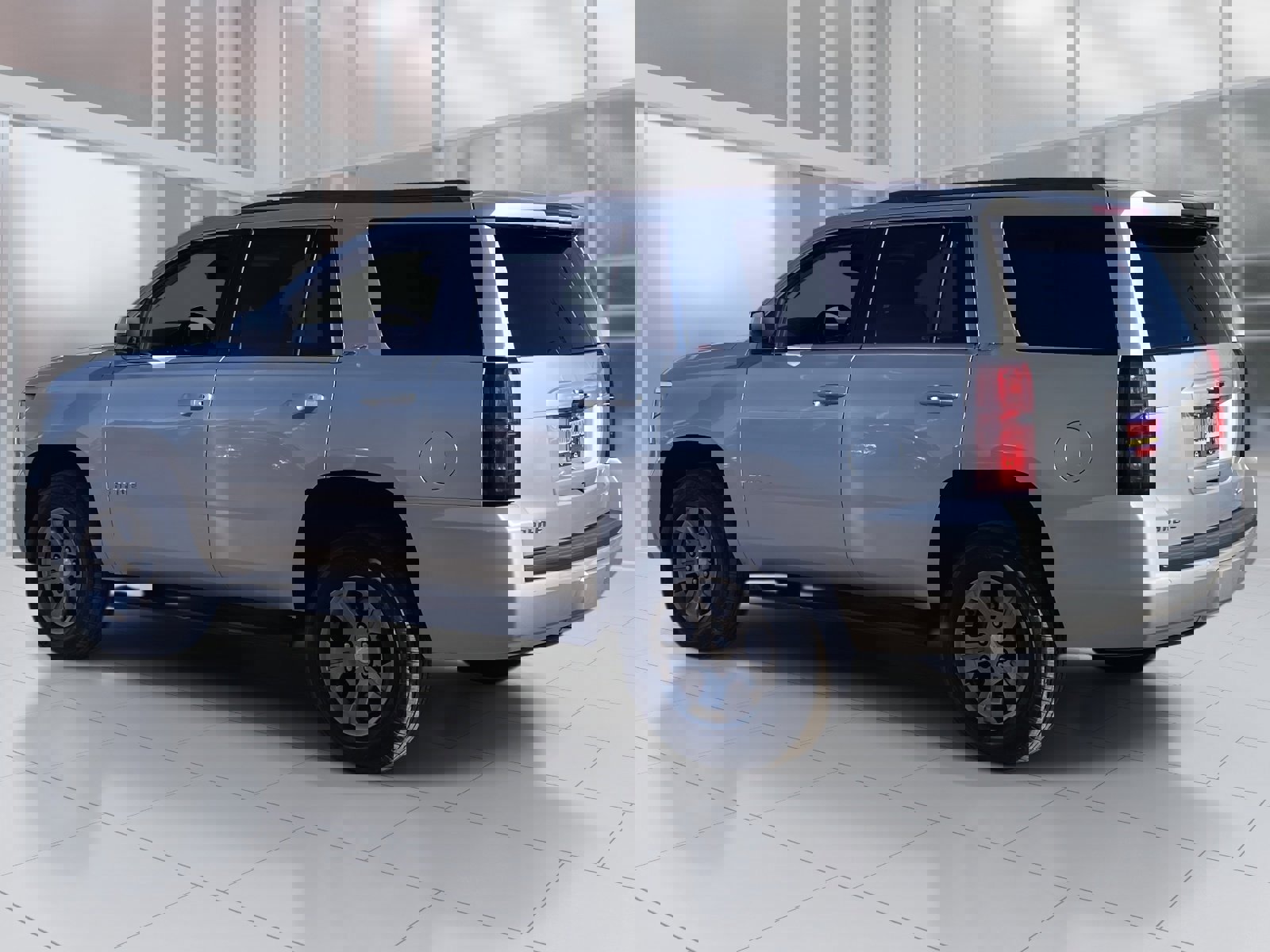 Used 2019 Chevrolet Tahoe LT w/ Luxury Package image 4