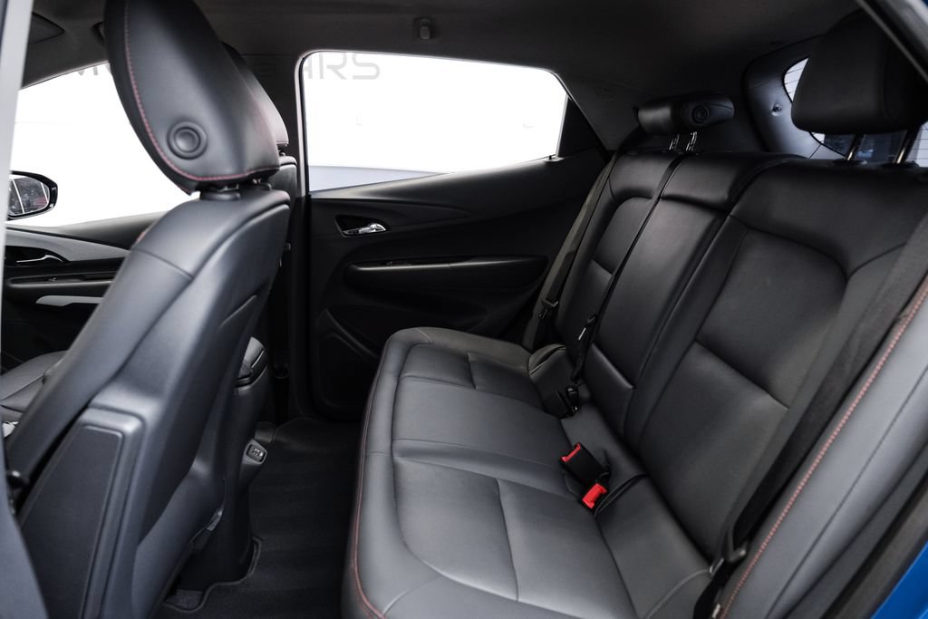 Used 2020 Chevrolet Bolt Premier w/ Infotainment Package FWD image 36