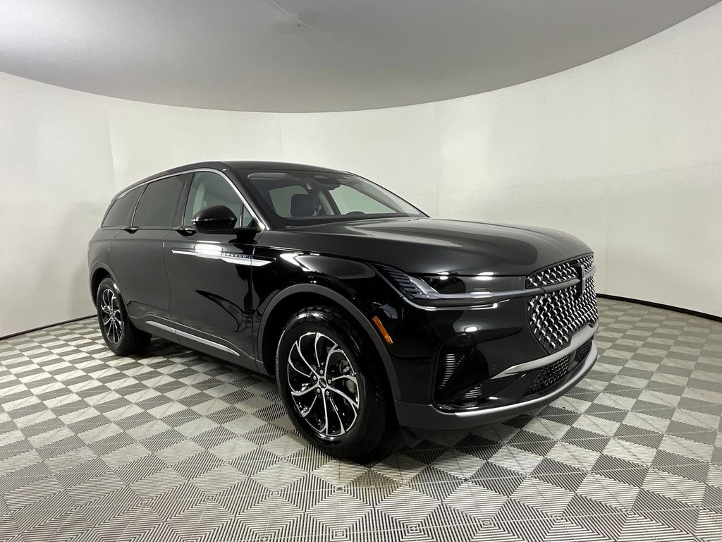 Used 2025 Lincoln Nautilus Premier image 6