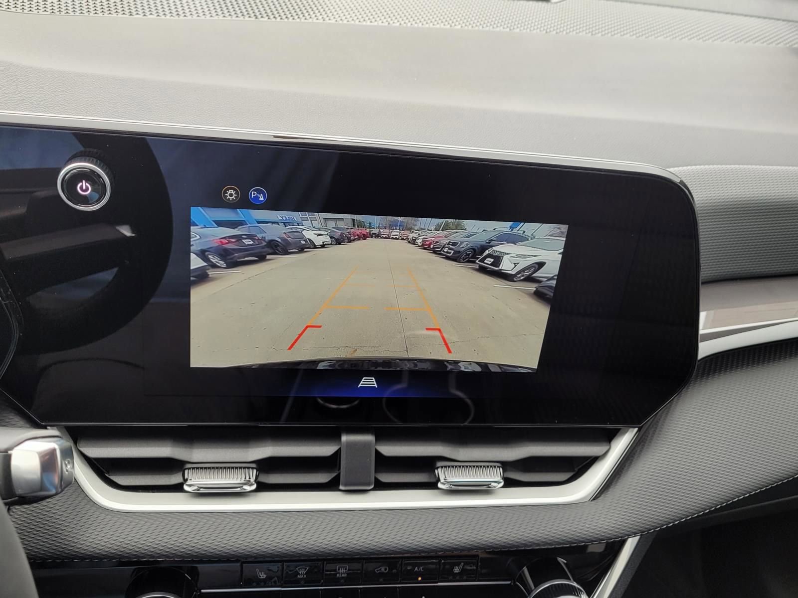 New 2026 Chevrolet Equinox LT w/ Midnight Edition AWD/4WD image 18