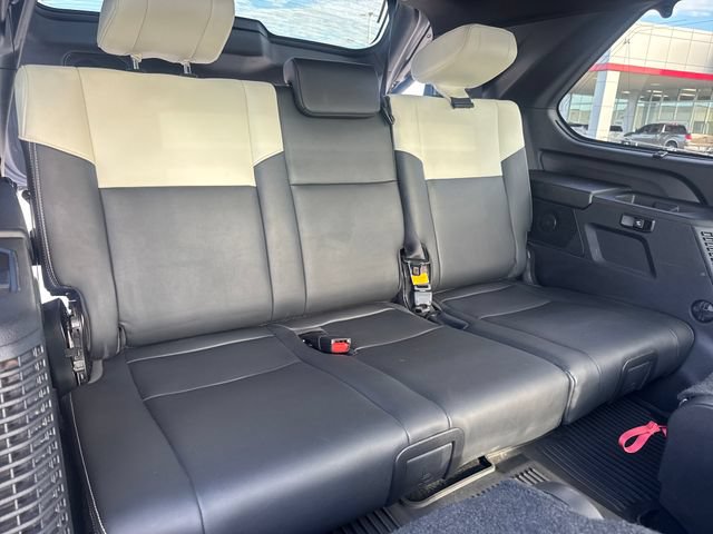 Used 2023 Toyota Sequoia Capstone AWD/4WD image 15