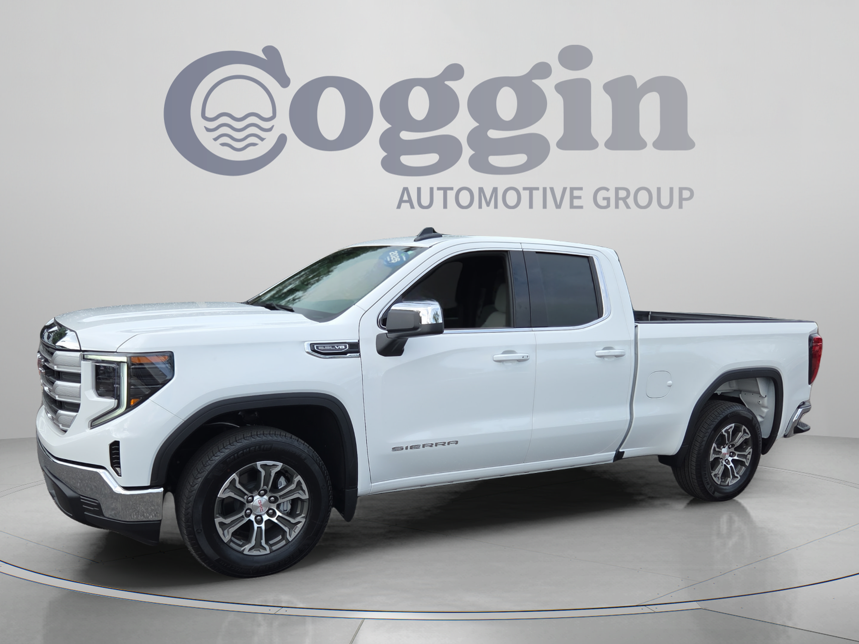 Certified 2026 GMC Sierra 1500 SLE w/ Max Trailering Package RWD image 2