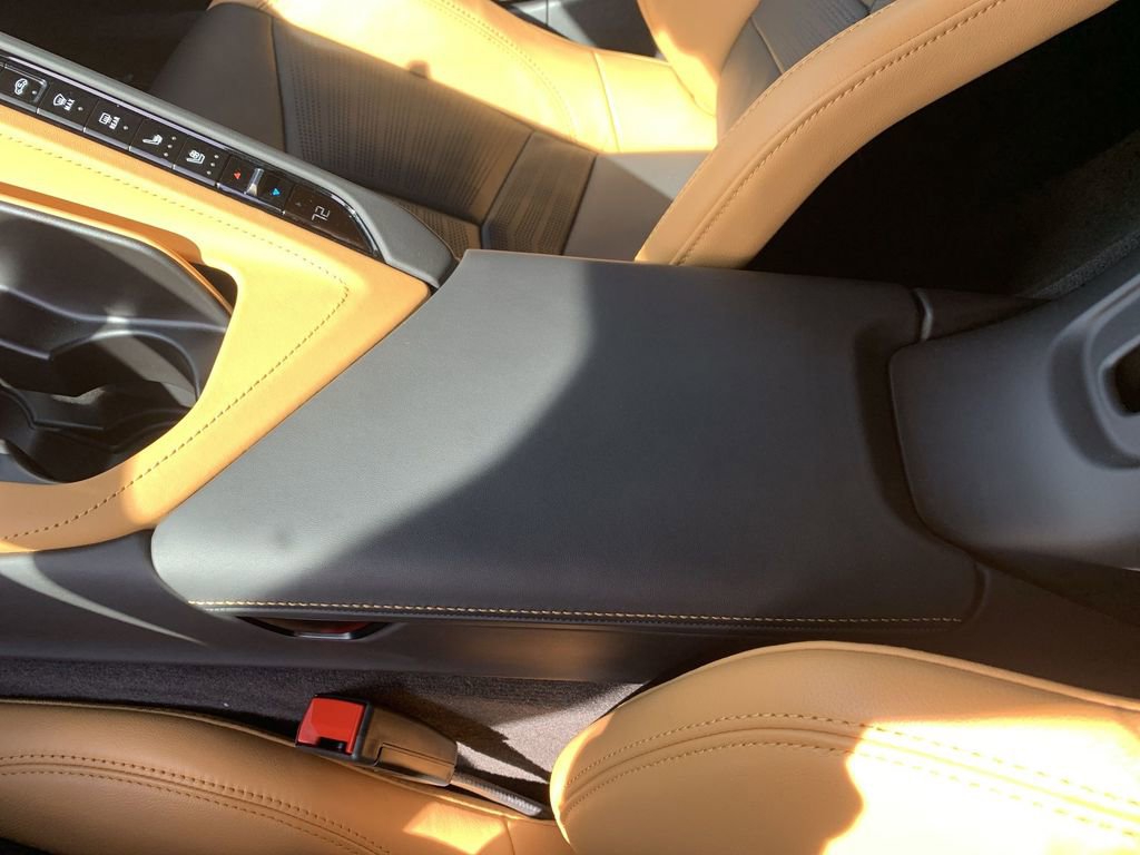 Used 2024 Chevrolet Corvette Stingray Premium Cpe w/ Z51 Performance Package image 22