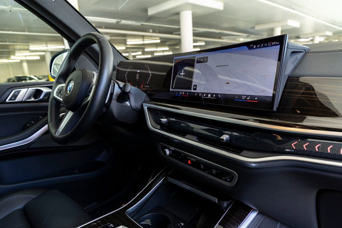 Certified 2024 BMW X5 xDrive40i w/ Executive Package image 29