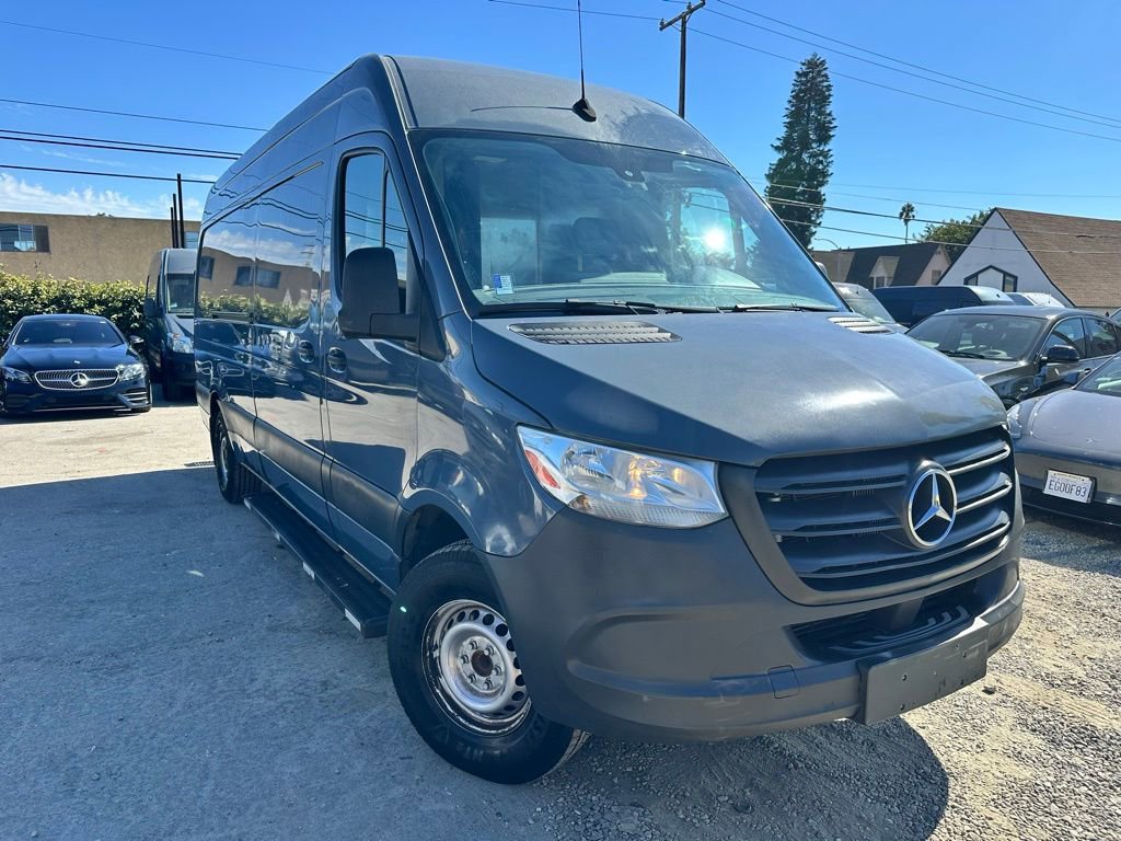 Used 2019 Mercedes-Benz Sprinter 170 image 4