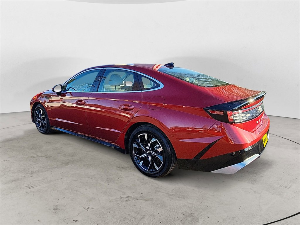 Certified 2024 Hyundai Sonata SEL image 3