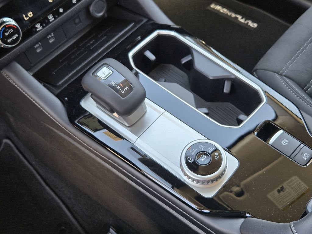 New 2026 Mitsubishi Outlander Trail Edition image 16