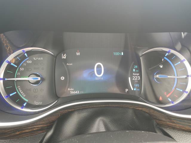 Used 2022 Chrysler Pacifica Pinnacle FWD image 32