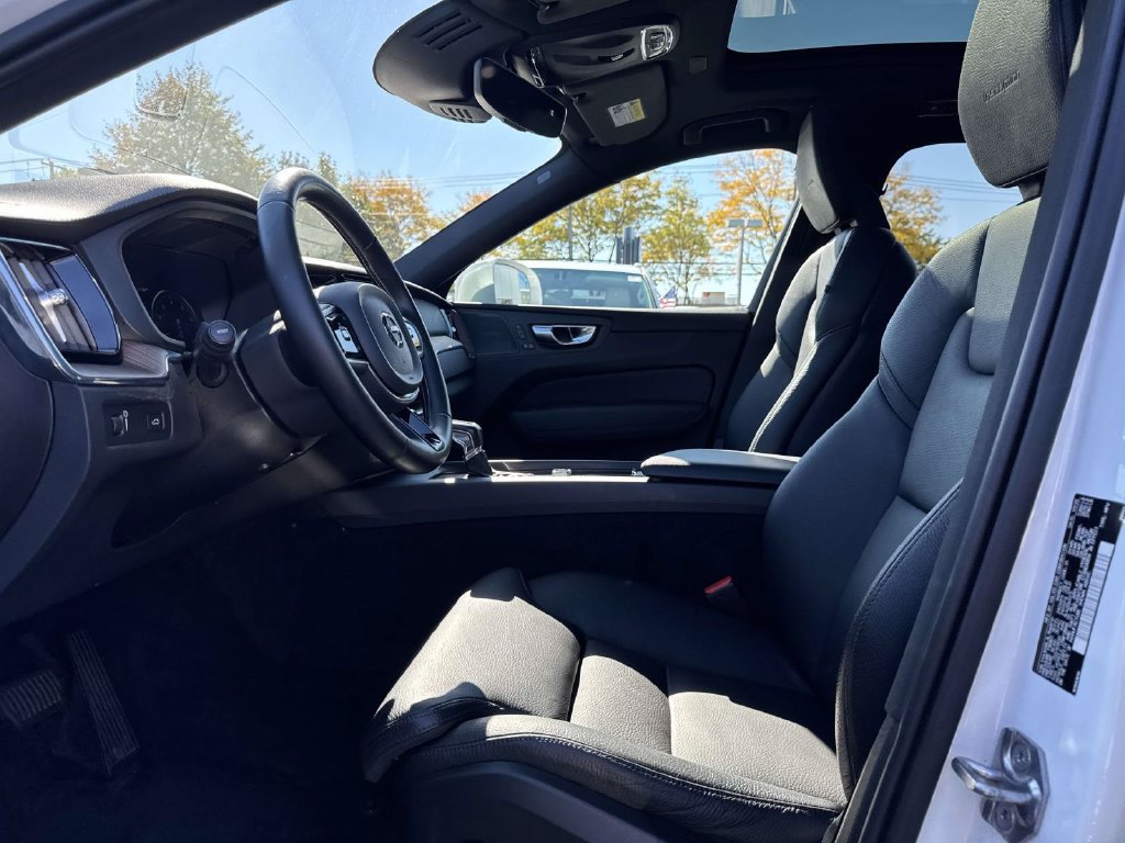 Used 2020 Volvo XC60 T5 Inscription AWD/4WD image 13