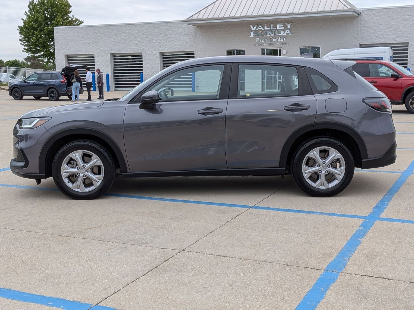 Used 2023 Honda HR-V LX image 9