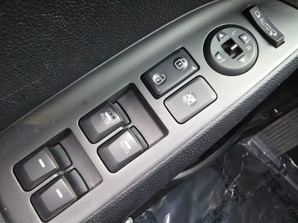 Used 2015 Kia Forte EX image 20