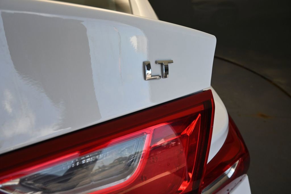 Used 2025 Chevrolet Malibu LT FWD image 19