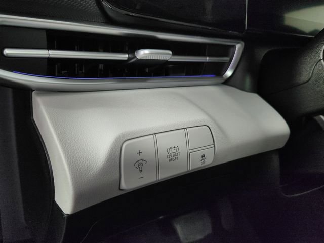Certified 2025 Hyundai Elantra Limited FWD image 21