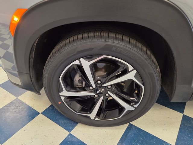 Used 2023 Chevrolet TrailBlazer RS w/ Sun and Liftgate Package image 10
