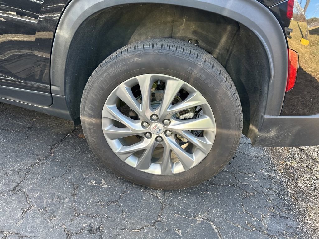 Used 2025 Buick Enclave Preferred image 26