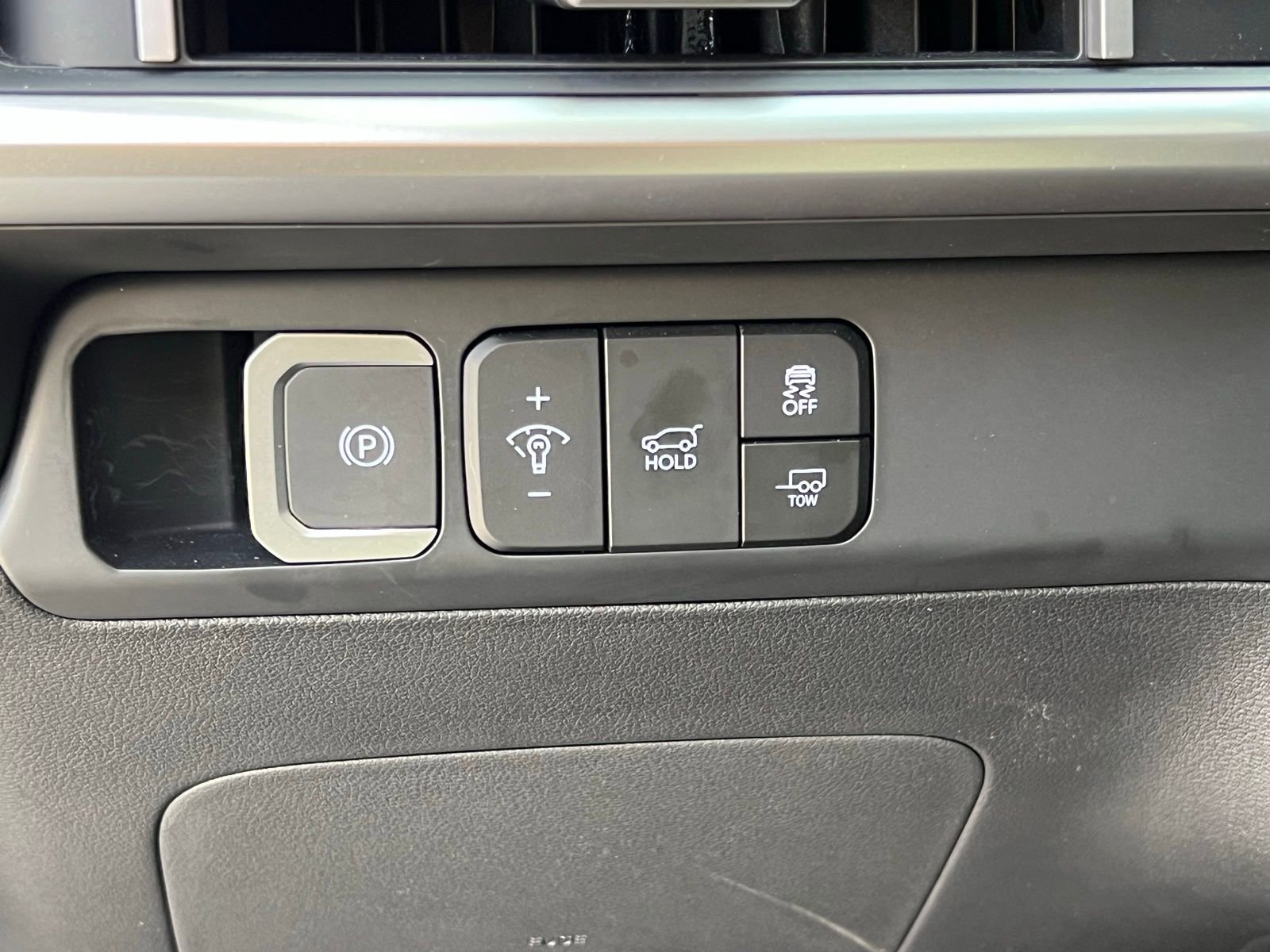 Certified 2025 Hyundai Santa Fe XRT image 30