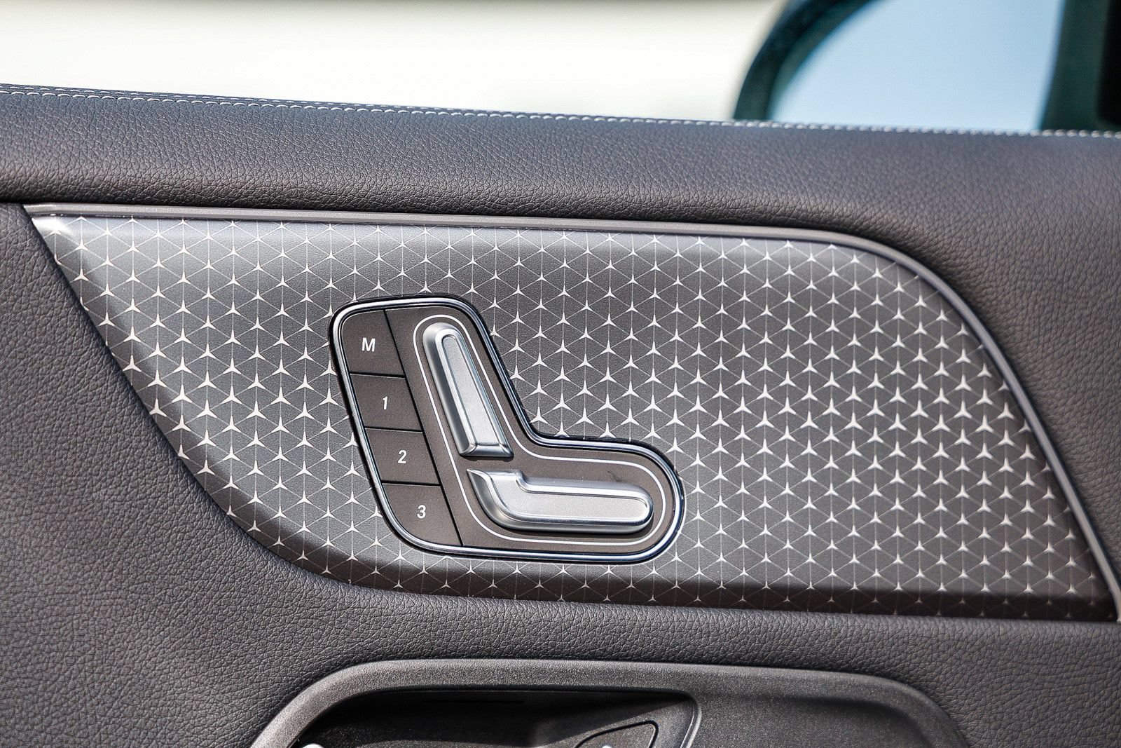Used 2025 Mercedes-Benz GLA 250 image 21