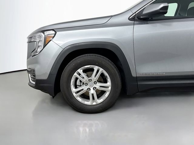 Used 2023 GMC Terrain SLE w/ Driver Convenience Package FWD image 28