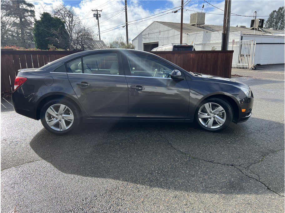 Used 2014 Chevrolet Cruze Diesel w/ Enhanced Safety Package FWD image 7