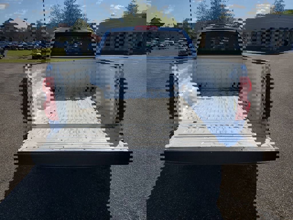 Used 2018 Toyota Tundra SR image 28