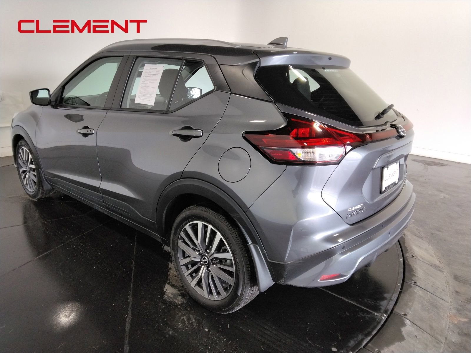 Used 2024 Nissan Kicks SV image 8