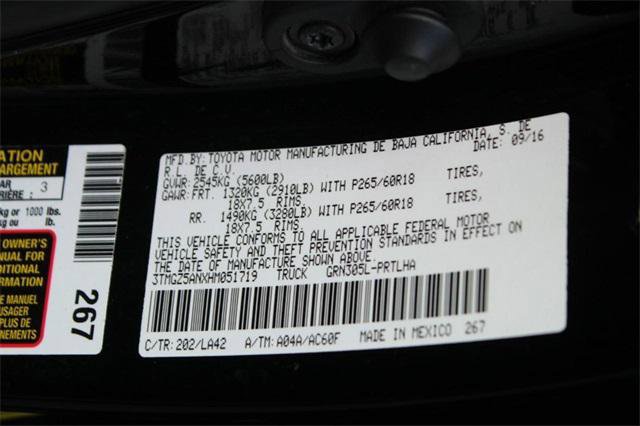 Certified 2017 Toyota Tacoma Limited image 17